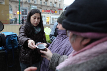 «Даниловцы»: Волонтеры помогают бездомным