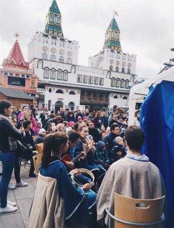 Балаганчик сказок выступил в Кремле в Измайлово
