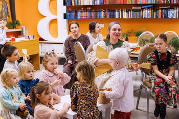 Клуб семейного образования «Своя Школа»: праздничный вечер