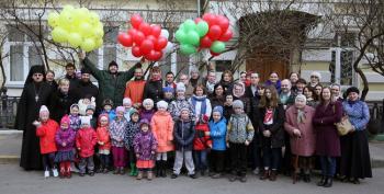 Выпускной в Семейной воскресной школе (видео)