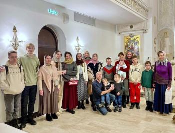 Подростковый клуб «Пилигримия»: встречи просветительского курса «Я в храме»